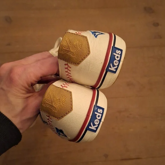 NWOT Keds & Toronto Blue Jays White Canvas Sneakers w/ Red Stitching (US 6.5) - Picture 7 of 9